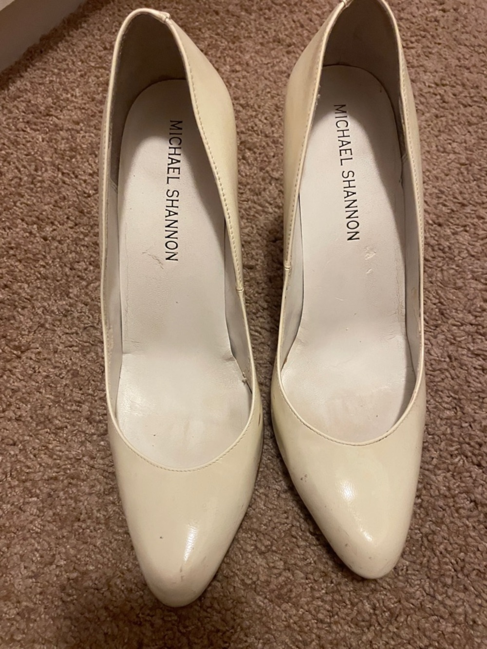 Michael Shannon Cream Pointed-Toe Heels